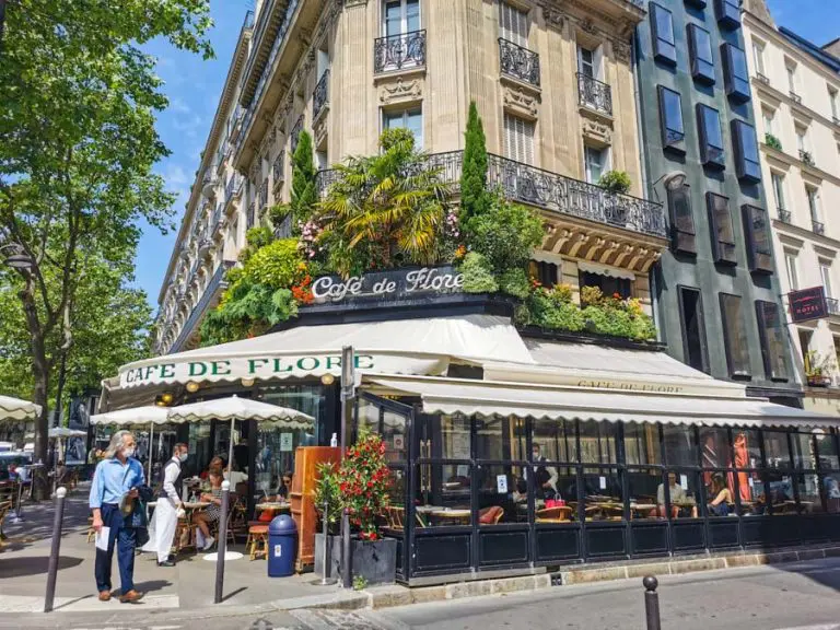 カフェ・ド・フロール｜パリのカフェ文化を象徴する老舗カフェ paris magazine