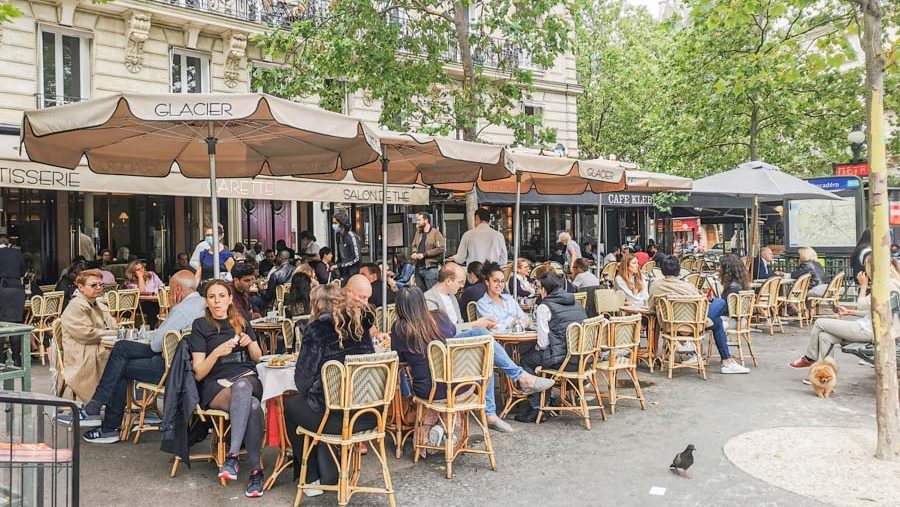 パリの老舗カフェ、カレットのトロカデロ店