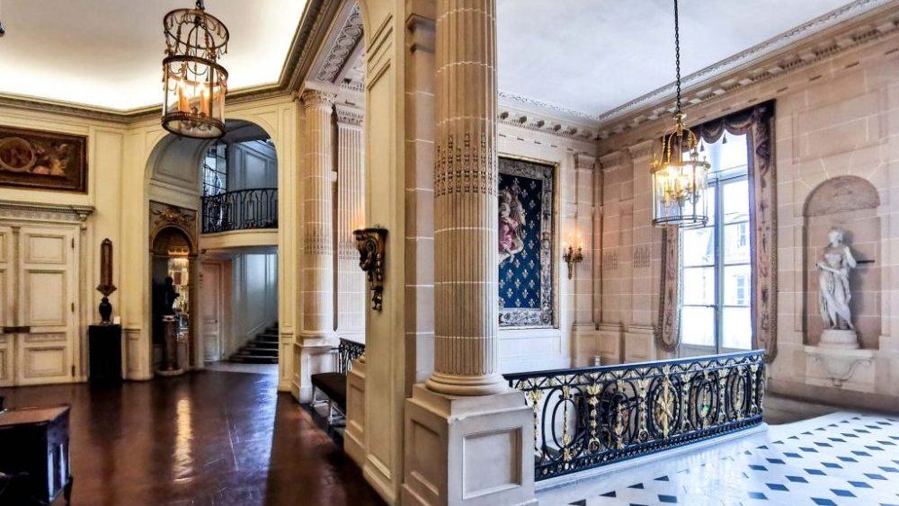 ニシム・ド・カモンド美術館