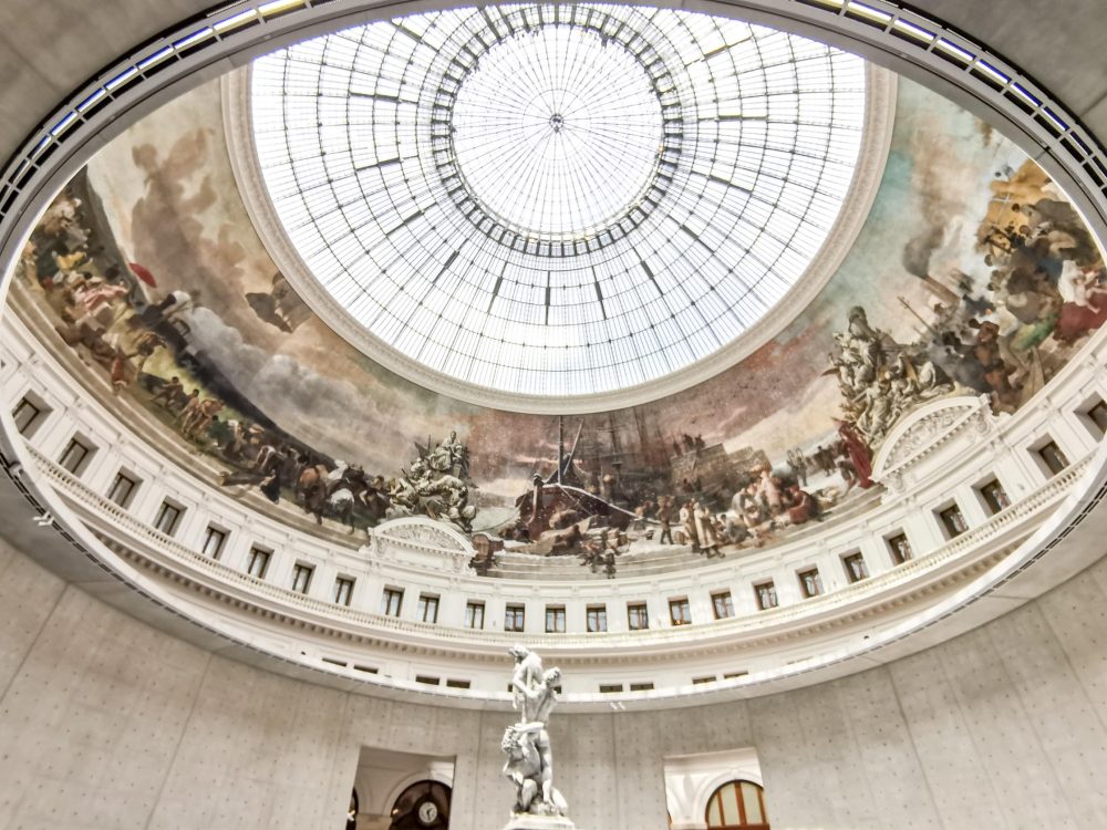 ブルス・ド・コメルス　パリの美術館　 安藤忠雄作品