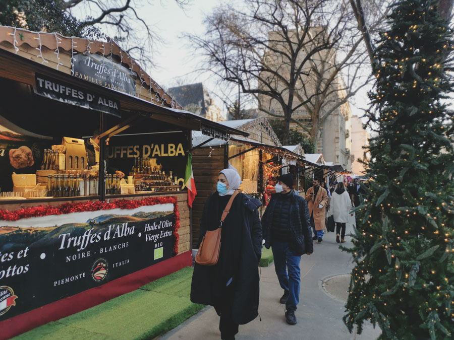 パリのクリスマスマーケット／サンジェルマン・デ・プレ