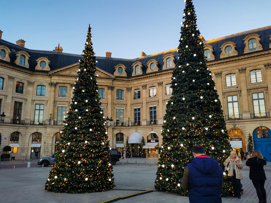パリのクリスマス／ヴァンドーム広場