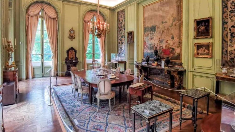 ニシム・ド・カモンド美術館