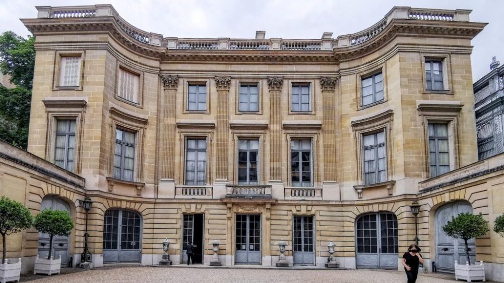 ニシム・ド・カモンド美術館