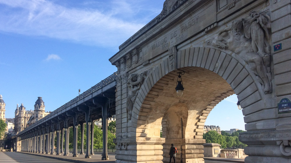 映画・ドラマの撮影スポット、ビラケム橋。車道とメトロの2段構造の橋