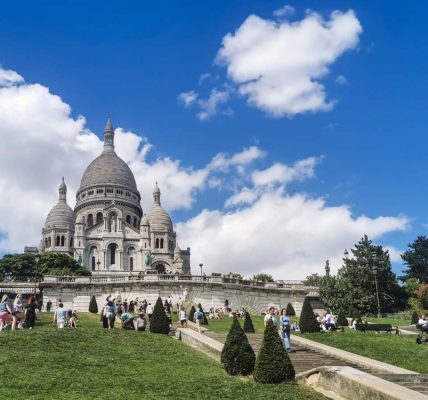 フランス　パリ　モンマルトル　サクレ・クール寺院