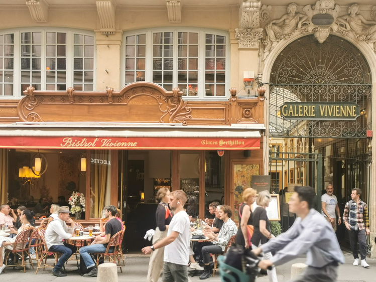 フランス パリ パッサージュ ギャルリー・ヴィヴィエンヌ