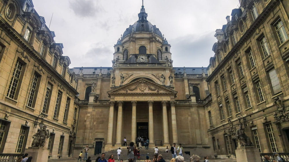 フランス
パリ
ソルボンヌ大学