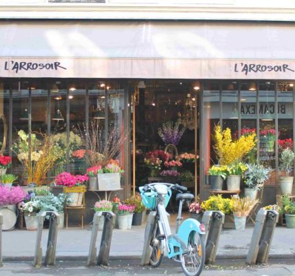 パリ11区のお花屋さん