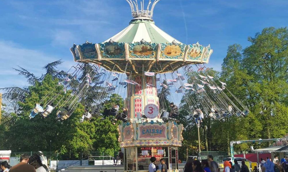 パリ、ヴァンセンヌの移動遊園地